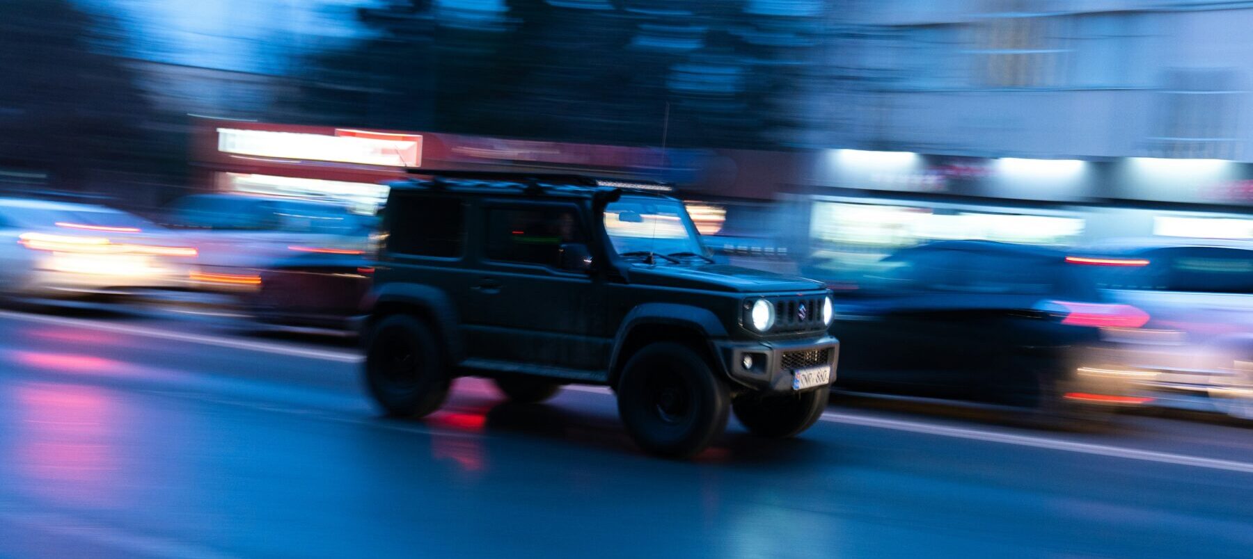 ジムニーのリフトアップ費用の相場と選び方