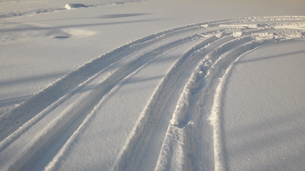 雪道でのジムニーの性能を最大限に引き出すコツ